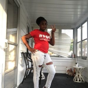 Meet your Posher, Ana